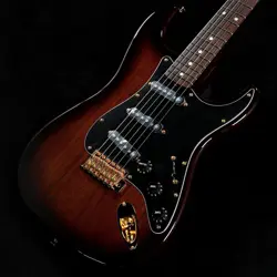 FENDER ISHIBASHI FSR MIJ TRADITIONAL 60S STRATOCASTER WALNUT TOP GOLD HARDWARE W