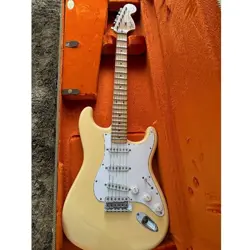 FENDER YNGWIE MALMSTEEN SIGNATURE GUITAR - USA MODEL - BLACK