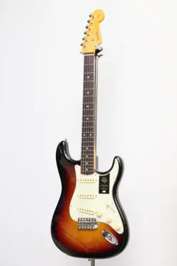 FENDER AMERICAN VINTAGE II 1961 STRATOCASTER / 3-COLOR SUNBURST