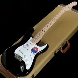 FENDER ERIC CLAPTON SIGNATURE STRATOCASTER BLACK AMERICAN ARTIST SERIES 3.64KG