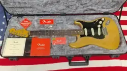 STRATOCASTER RW/ROASTED