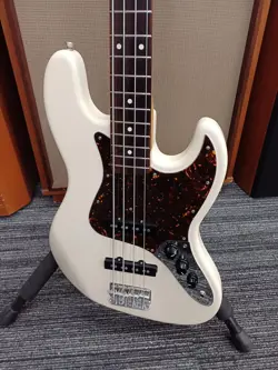 FINGERBOARD WHITE W/GIG