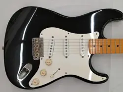 FENDER JAPAN ST57-70TX USED ALDER BODY MAPLE NECK MAPLE FINGERBOARD W/GIG CASE