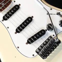 WHITE A033878 NO.DG902