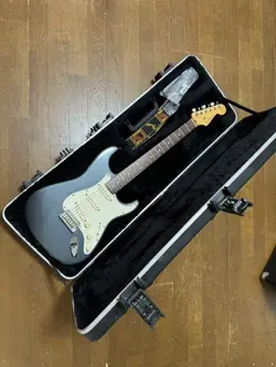 FENDER USA STRATOCASTER FROM JAPAN