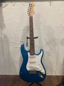 FENDER JAPAN STRATOCASTER 1993-1994 ELECTRIC GUITAR - USED, MINOR WEAR