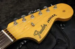 FENDER AMERICAN VINTAGE '62 JAGUAR