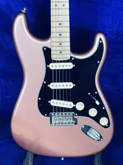 FENDER USA AMERICAN PERFORMER STRATOCASTER USED ALDER BODY MAPLE NECK W/SOFTCASE