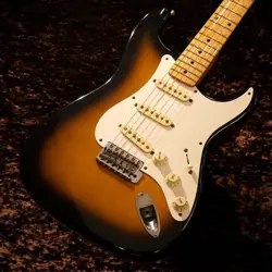 FENDER JAPAN ST57-500 2TS