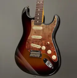 FENDER STRATOCASTER ELECTRIC GUITAR PICKGUARD 11 HOLES 3PLY (WBW)