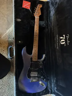 FENDER 70TH ANNIVERSARY AMERICAN ULTRA STRATOCASTER STRAT HSS AMETHYST W CASE
