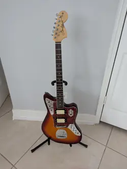 GUITAR FENDER NIRVANA