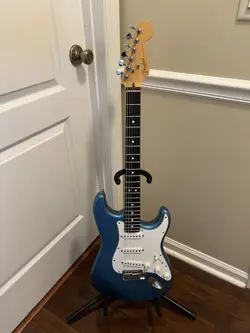 97 FENDER STRATOCASTER