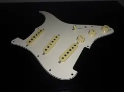 LOADED STRATOCASTER PICK