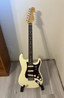 MINT 2024 FENDER AMERICAN PROFESSIONAL II STRATOCASTER - OLYMPIC WHITE