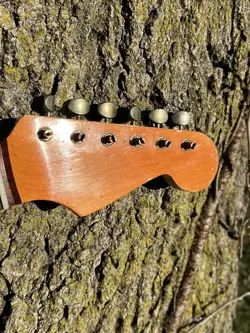 FENDER RELIC ALLPARTS STRATOCASTER VENEER 62 NECK AGED TUNERS & CLAY INLAYS🎅🏻