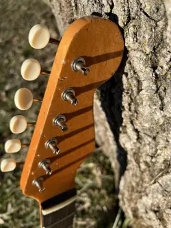 ALLPARTS STRATOCASTER FAT