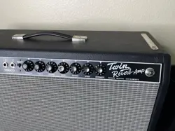 AMP W/FOOT SWITCH