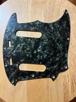 WD PICKGUARD FOR