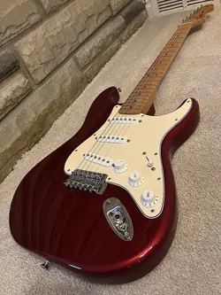 FENDER STANDARD STRATOCASTER CANDY APPLE RED ROASTED MAPLE MEXICAN STRAT 2014