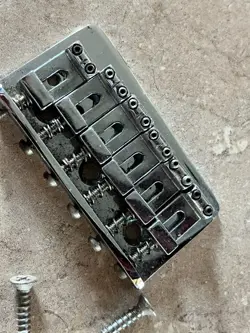GUITAR BRIDGE HARDTAIL