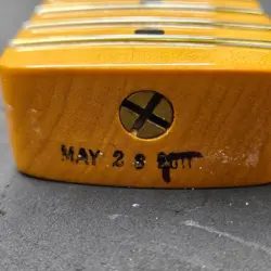 2011 FENDER ERIC JOHNSON STRAT MAPLE NECK & TUNERS VINTAGE NITRO USA GUITAR