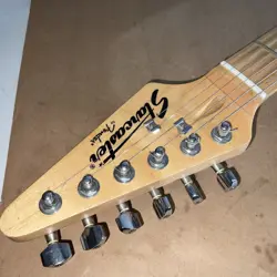 GUITAR FENDER STARCASTER