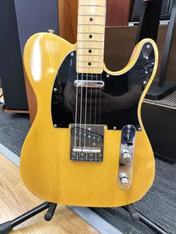 GUITAR 1993-1994 MAPLE