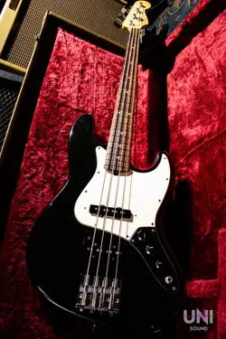 FENDER AMERICAN STANDARD JAZZ BASS W/ BADASS BASS II / 1999