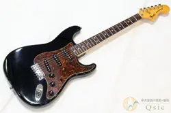 STRATOCASTER BLK/R BLACK
