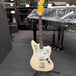 SIGNATURE JAGUAR WHITE