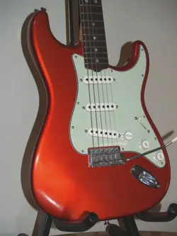 FENDER  CUSTOM SHOP  65' STRATOCASTER RELIC 2013