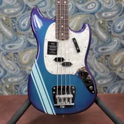 FENDER VINTERA II '70S COMPETITION MUSTANG BASS COMPETITION BURGUNDY