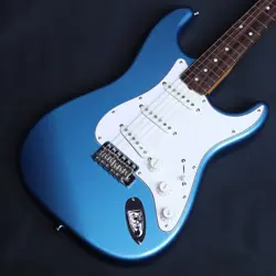 FENDER / MIJ TRADITIONAL LATE 60S STRATOCASTER LAKE PLACID BLUE S/N:JD24019701