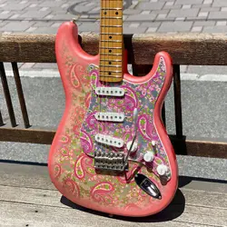 FENDER ST57-88 PRD PINK PAISLEY PAISLEY RED