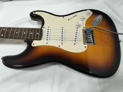 SQUIER BY FENDER BULLET STRAT USED POPLAR BODY MAPLE NECK LAUREL FINGERBOARD