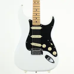 FENDER PLAYER II STRATOCASTER MAPLE POLAR WHITE USED 2024 ALDER BODY W/SOFT CASE