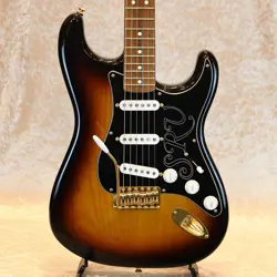 USED FENDER USA STEVIE RAY VAUGHAN STRATOCASTER NO.RG2547