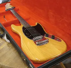 VINTAGE FENDER MUSTANG 1978 ELECTRIC GUITAR