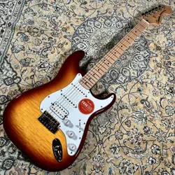 SQUIER BY FENDER AFFINITY SERIES STRATOCASTER FMT HSS MAPLE FINGERBOARD WHITE PI