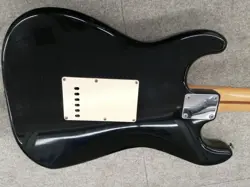 ST-33M STRATOCASTER BLACK