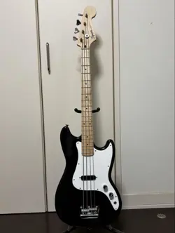 BRONCO BASS FENDER