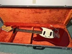 1966 FENDER MUSTANG SOLID BODY GUITAR DAKOTA RED!  L@@K! ??
