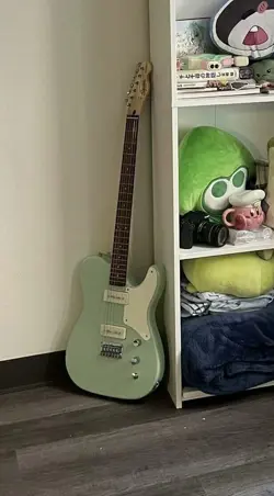 FENDER SQUIER PARANORMALSERIES