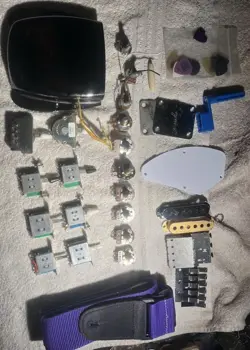 FENDER SQUIER AFFINITY SERIES GUITAR STRATOCASTER PARTS.