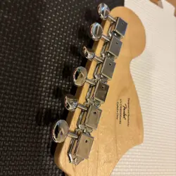 FENDER PARANORMAL SUPER