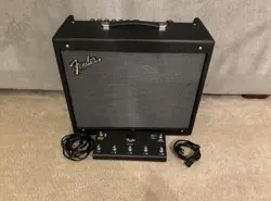 FENDER MUSTANG GTX100 COMBO GUITAR AMPLIFIER WITH PEDAL BOARD 