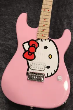 KITTY STRATOCASTER #2