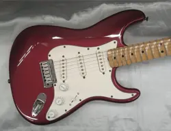 FENDER USA YNGWIE MALMSTEEN STRATOCASTER USED 1997 ALDER BODY W/HARD CASE