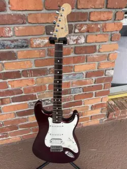 2006 FENDER MIM HSS STRATOCASTER, MEXICO WINE RED STANDARD SERIES FAT STRAT